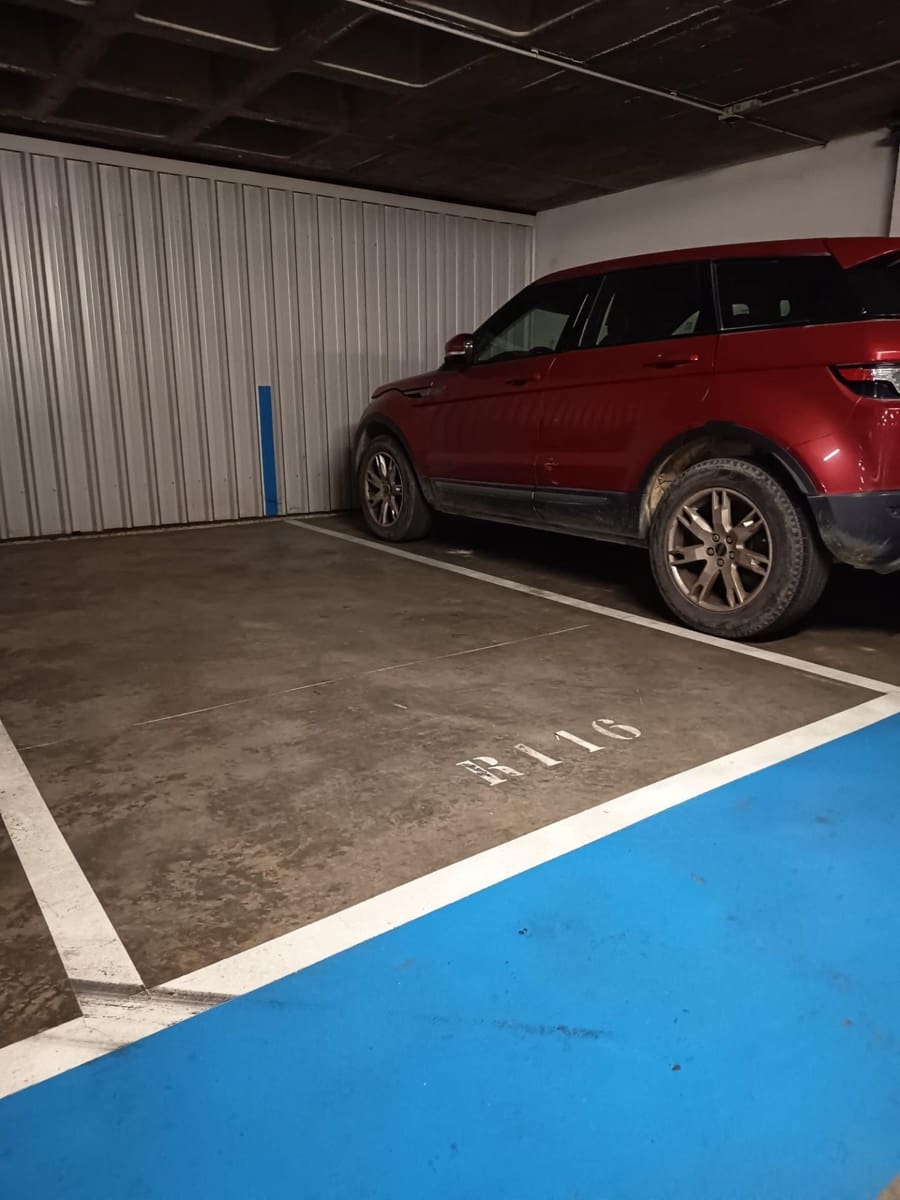 Garage zu verkaufen in Sevilla Stadt - 19.000 € (Ref: 9383003)