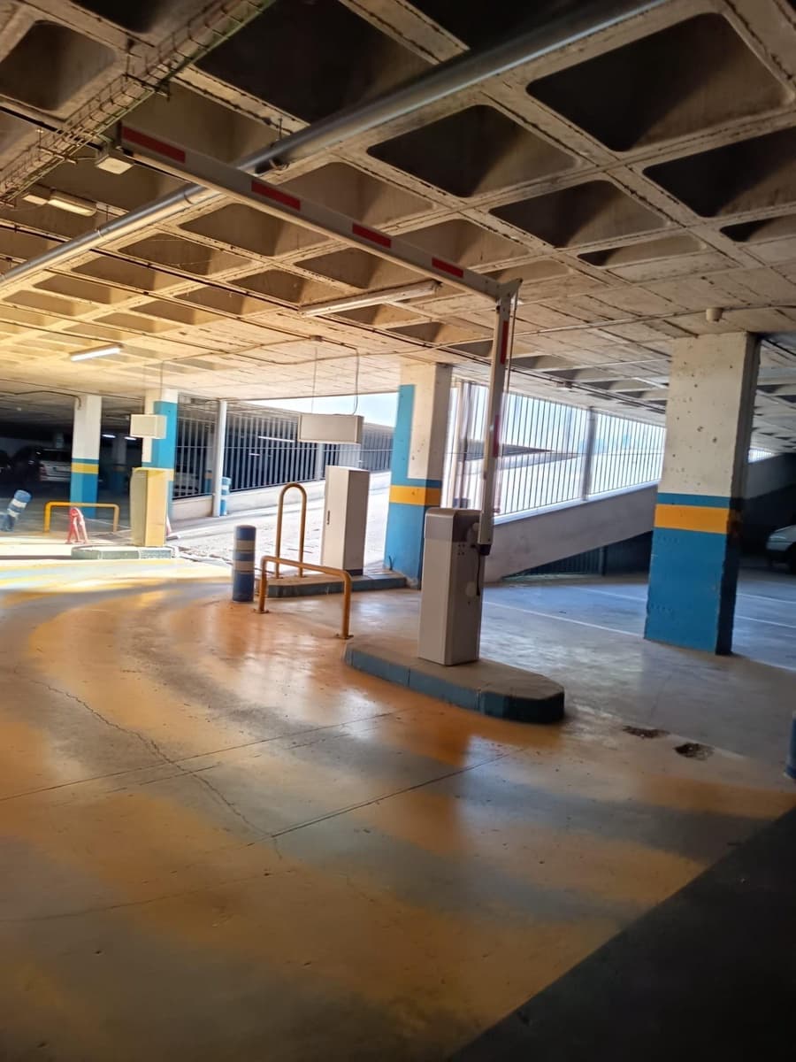 Garaż na sprzedaż w Miasto Sewilla - 19 000 € (Ref: 9383003)