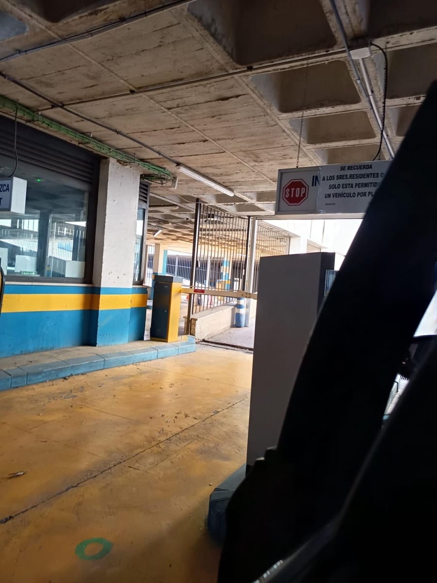 Garagem para venda em Sevilha cidade - 19 000 € (Ref: 9383003)