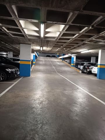 Garage for sale in Seville city - € 19,000 (Ref: 9383003)