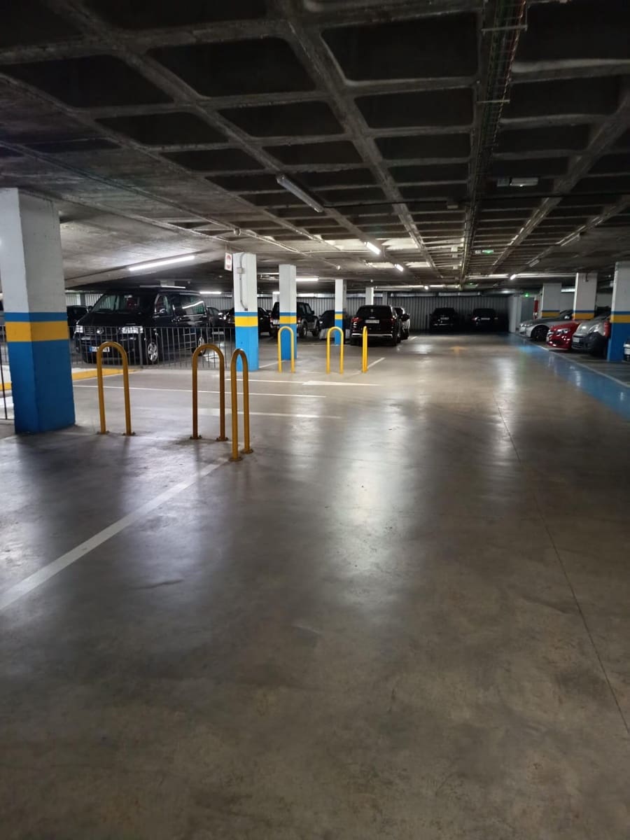 Garagem para venda em Sevilha cidade - 19 000 € (Ref: 9383003)