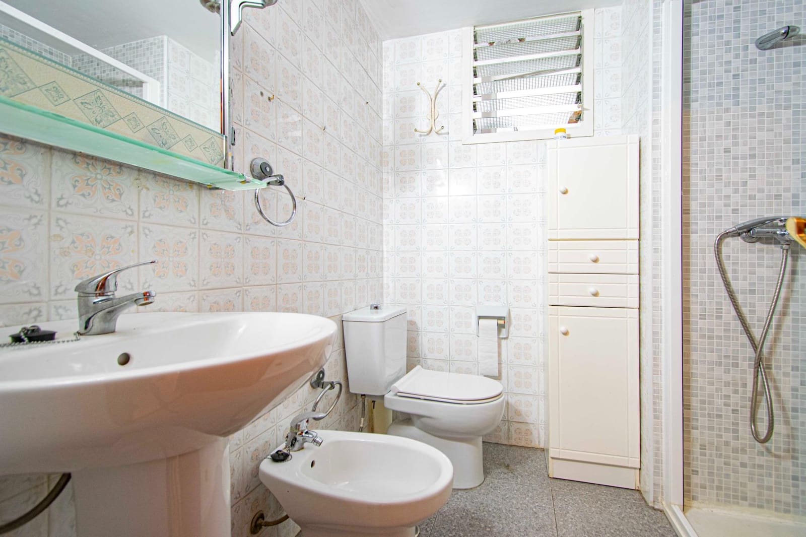 3 slaapkamer Flat te koop in Sevilla stad - € 239.000 (Ref: 9383005)