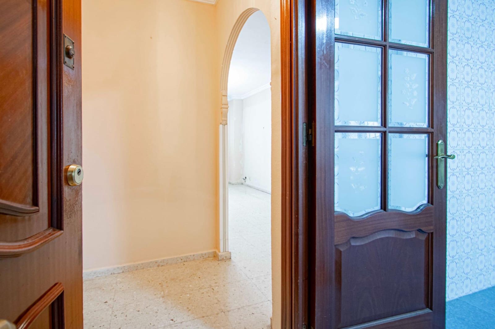 3 slaapkamer Flat te koop in Sevilla stad - € 239.000 (Ref: 9383005)