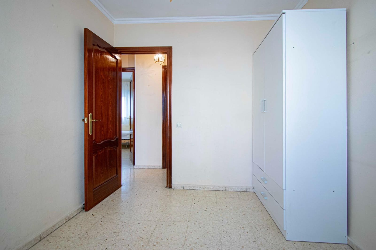 3 slaapkamer Flat te koop in Sevilla stad - € 239.000 (Ref: 9383005)