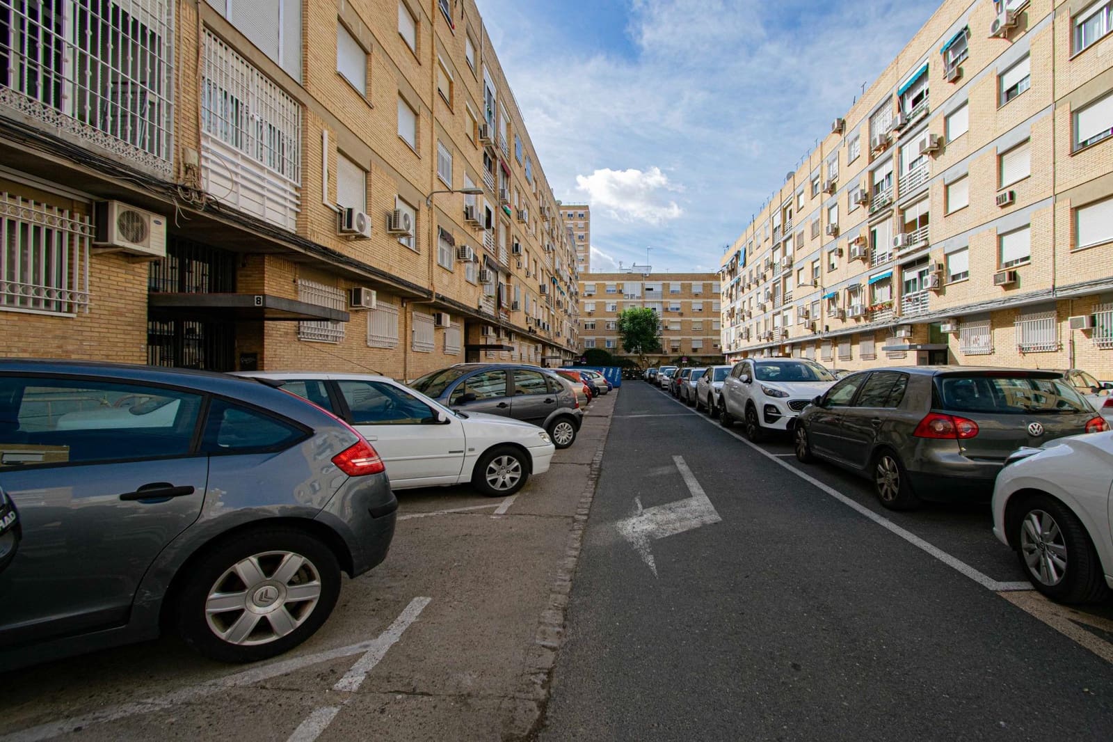 3 slaapkamer Flat te koop in Sevilla stad - € 239.000 (Ref: 9383005)