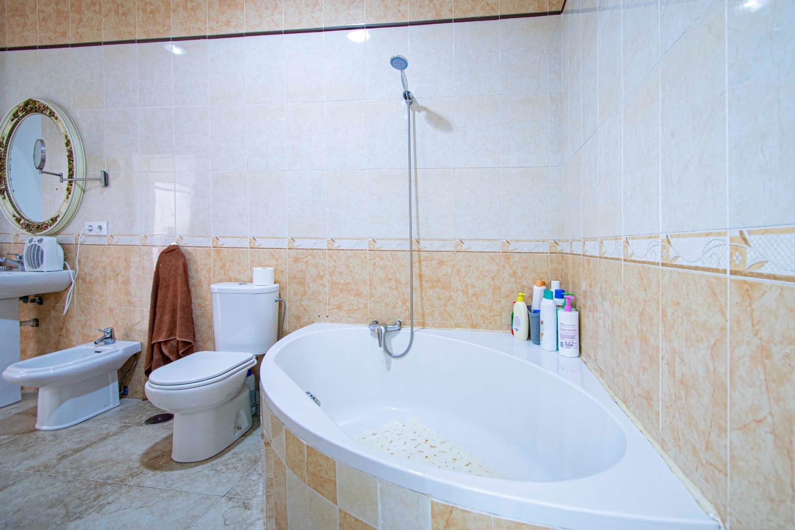 3 chambre Maison de Ville à vendre à El Viso del Alcor avec garage - 170 000 € (Ref: 9383006)