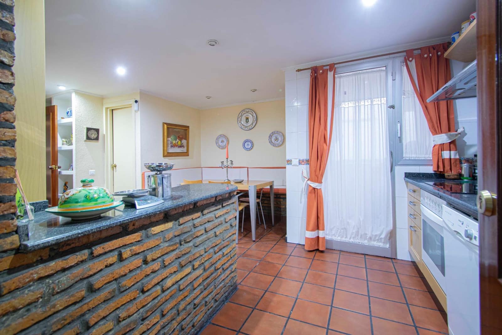 4 soverom Leilighet til salgs i Sevilla by med garasje - € 655 000 (Ref: 9385685)