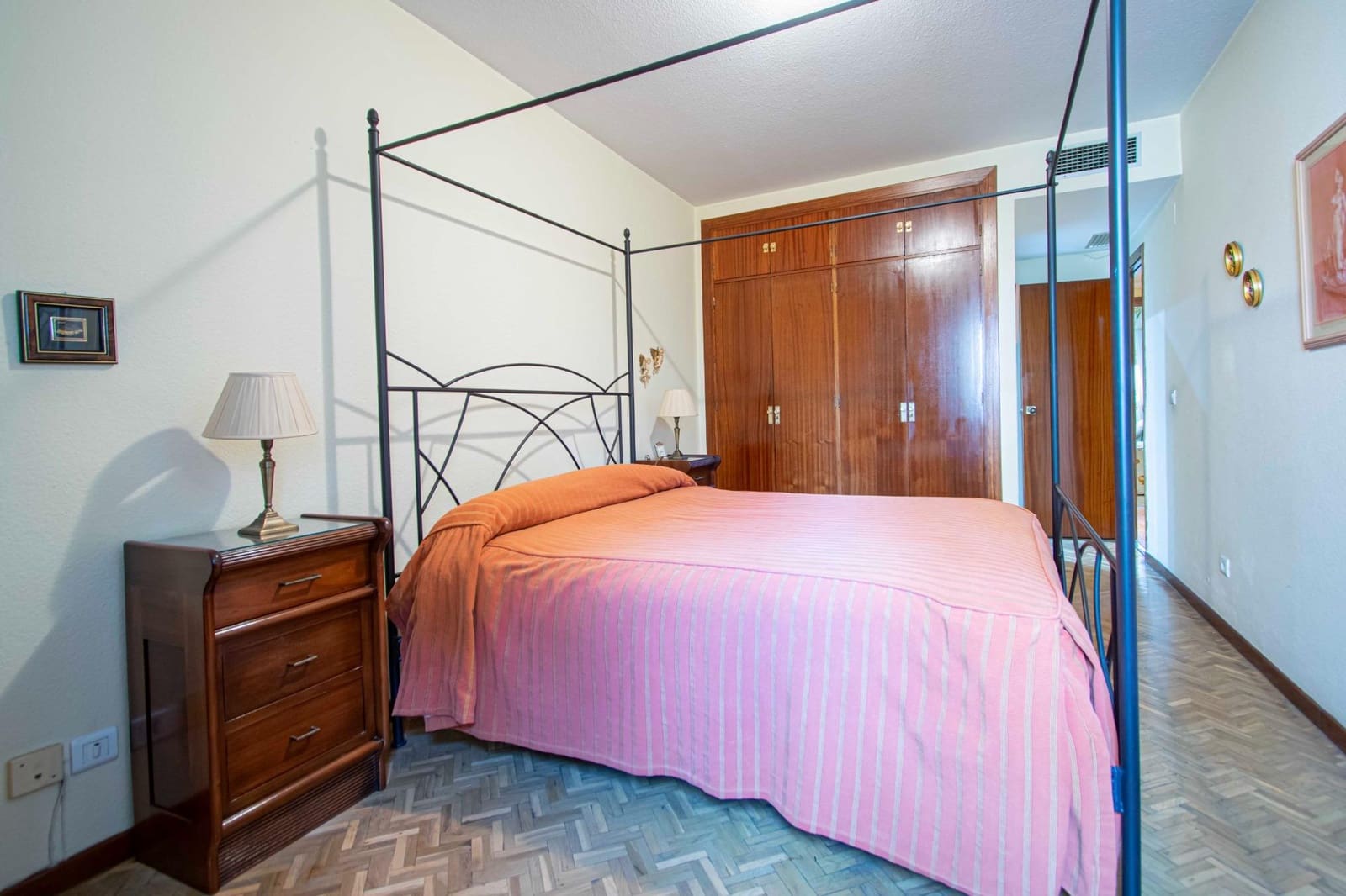 4 soverom Leilighet til salgs i Sevilla by med garasje - € 655 000 (Ref: 9385685)