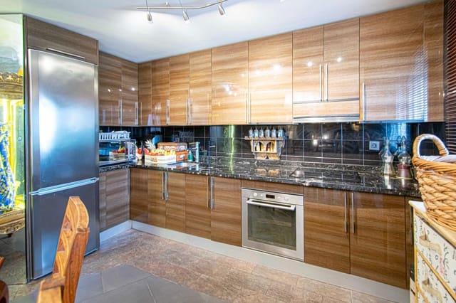 3 chambre Appartement à vendre à La Algaba avec garage - 158 500 € (Ref: 9385686)