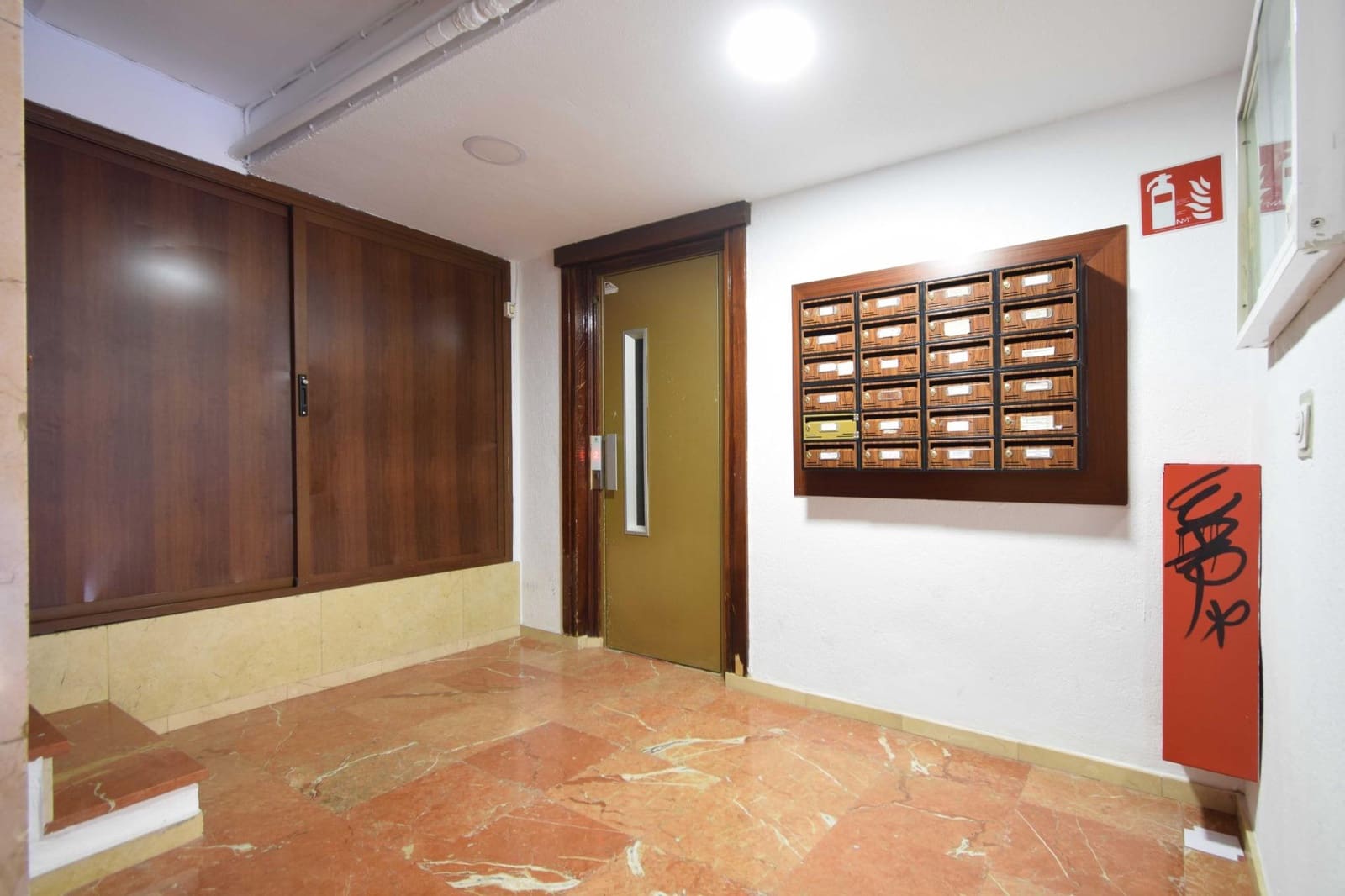 3 sypialnia Mieszkanie na sprzedaż w Miasto Sewilla - 195 000 € (Ref: 9387988)