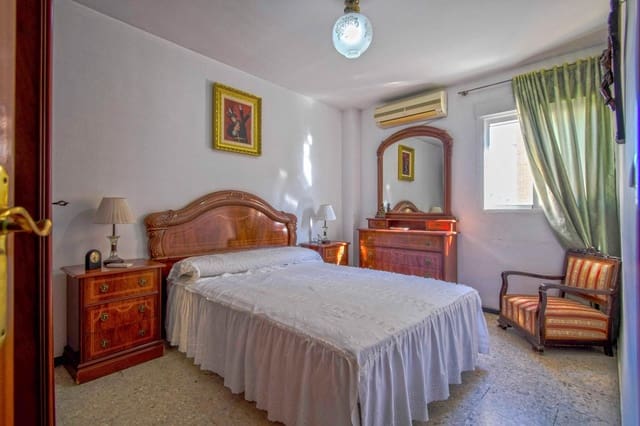 3 sypialnia Mieszkanie na sprzedaż w Miasto Sewilla - 195 000 € (Ref: 9387988)