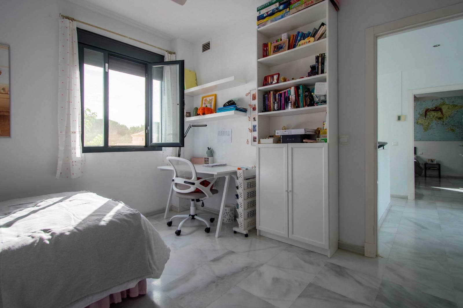 4 sovrum Villa till salu i Bollullos de la Mitacion med pool - 450 000 € (Ref: 9387989)