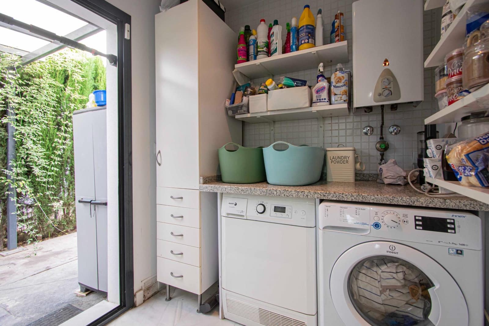 4 slaapkamer Villa te koop in Bollullos de la Mitacion met zwembad - € 435.000 (Ref: 9387989)