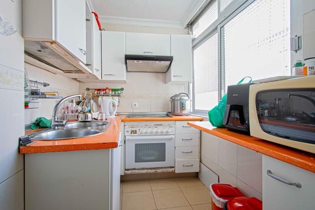 Piso de 3 habitaciones en Sevilla ciudad en venta - 160.000 € (Ref: 9390952)