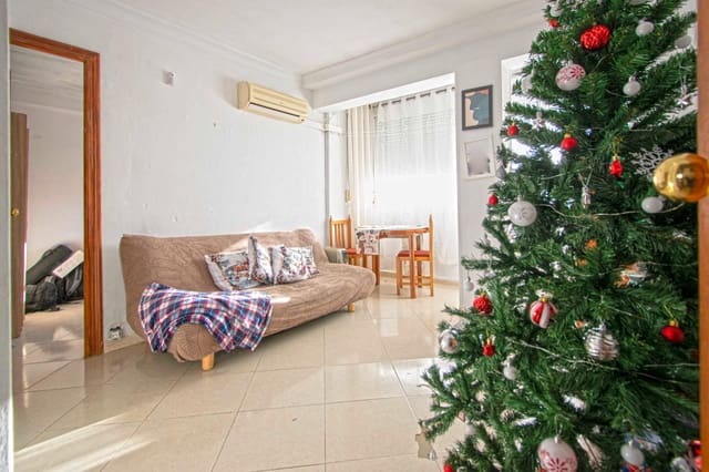 Piso de 3 habitaciones en Sevilla ciudad en venta - 160.000 € (Ref: 9390952)