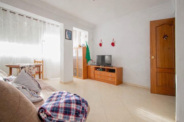 3 slaapkamer Flat te koop in Sevilla stad - € 150.000 (Ref: 9390952)