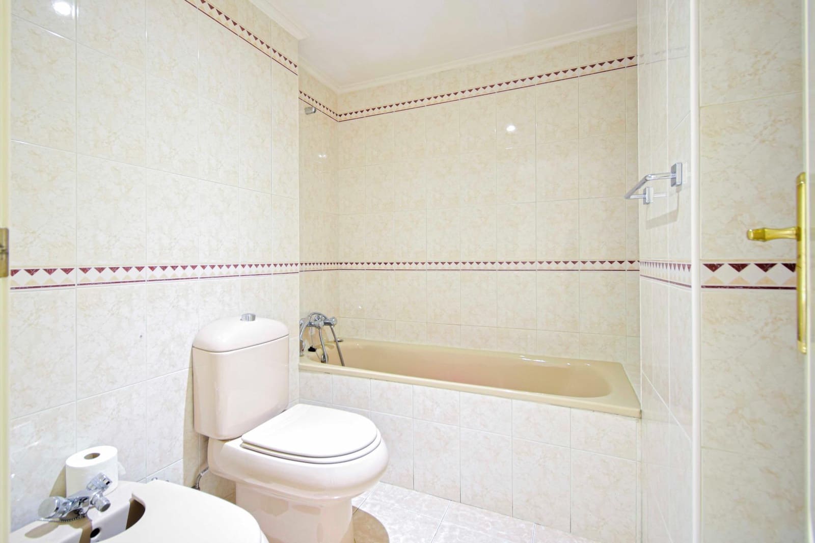 Piso de 2 habitaciones en Sevilla ciudad en venta con piscina - 249.990 € (Ref: 9390953)