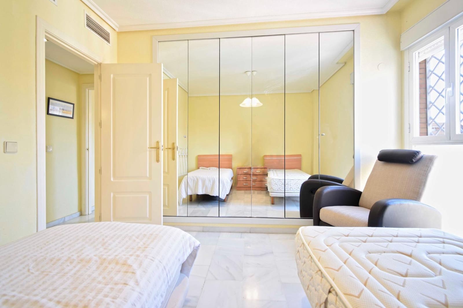 Piso de 2 habitaciones en Sevilla ciudad en venta con piscina - 249.990 € (Ref: 9390953)