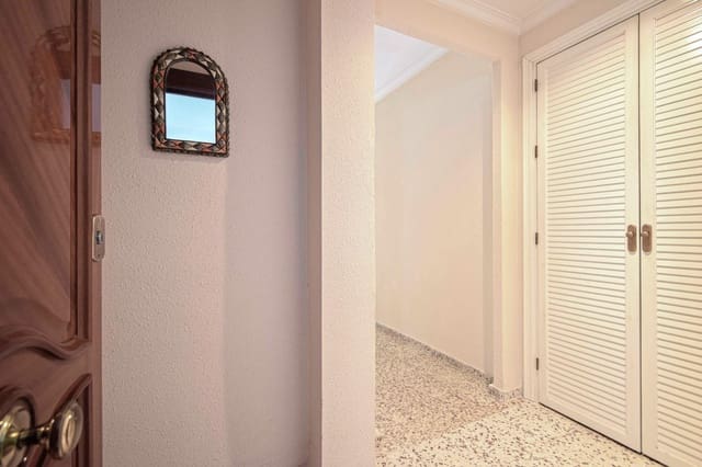 2 soverom Leilighet til salgs i Sevilla by - € 240 000 (Ref: 9390954)