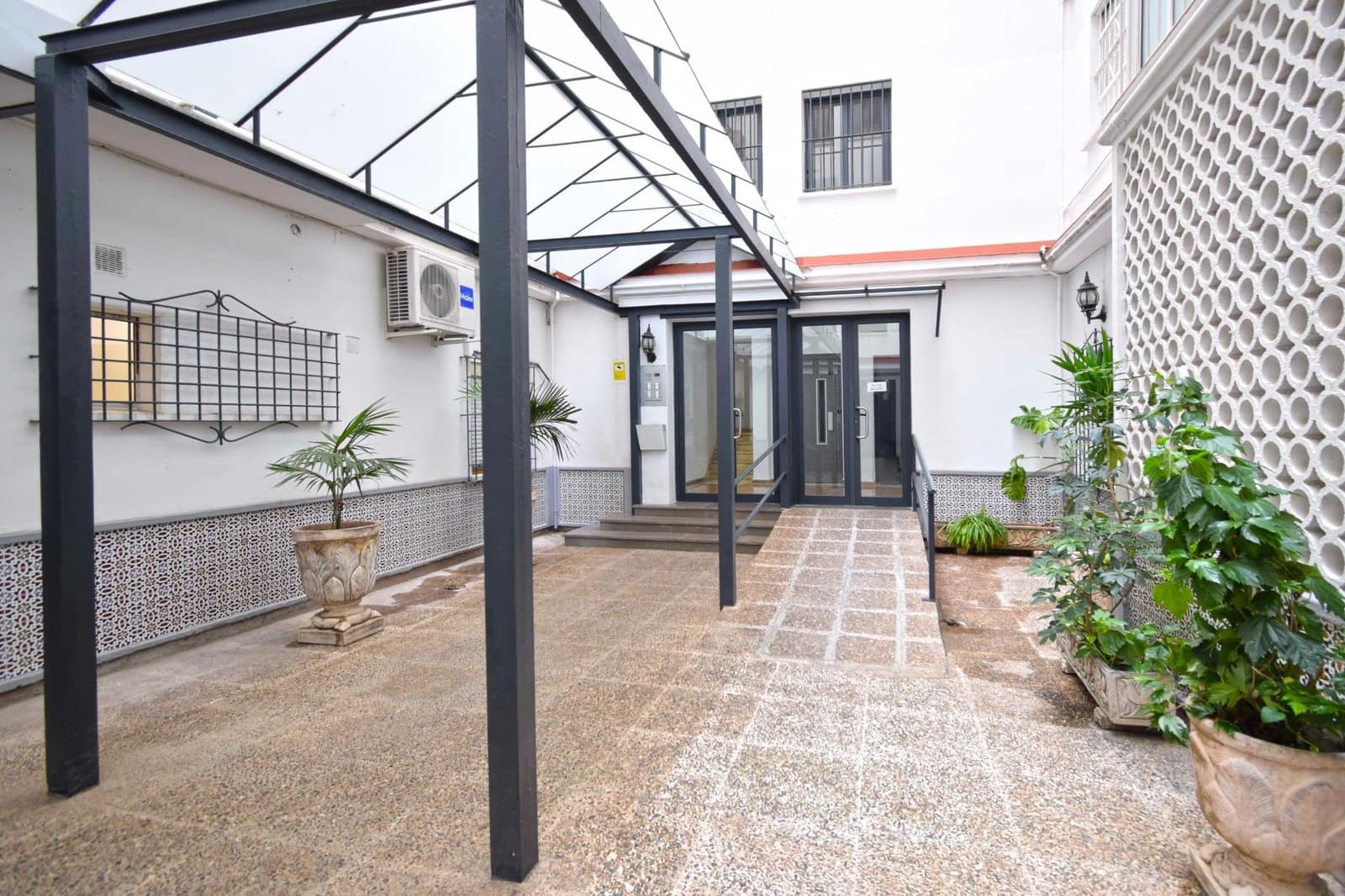 2 soverom Leilighet til salgs i Sevilla by - € 240 000 (Ref: 9390954)