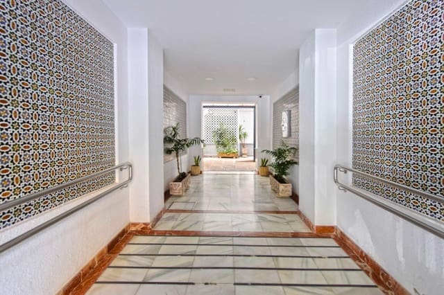 2 soverom Leilighet til salgs i Sevilla by - € 240 000 (Ref: 9390954)