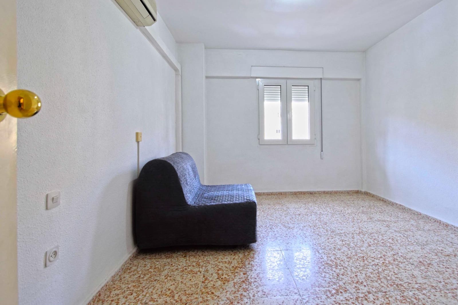 2 soverom Leilighet til salgs i Sevilla by - € 240 000 (Ref: 9390954)