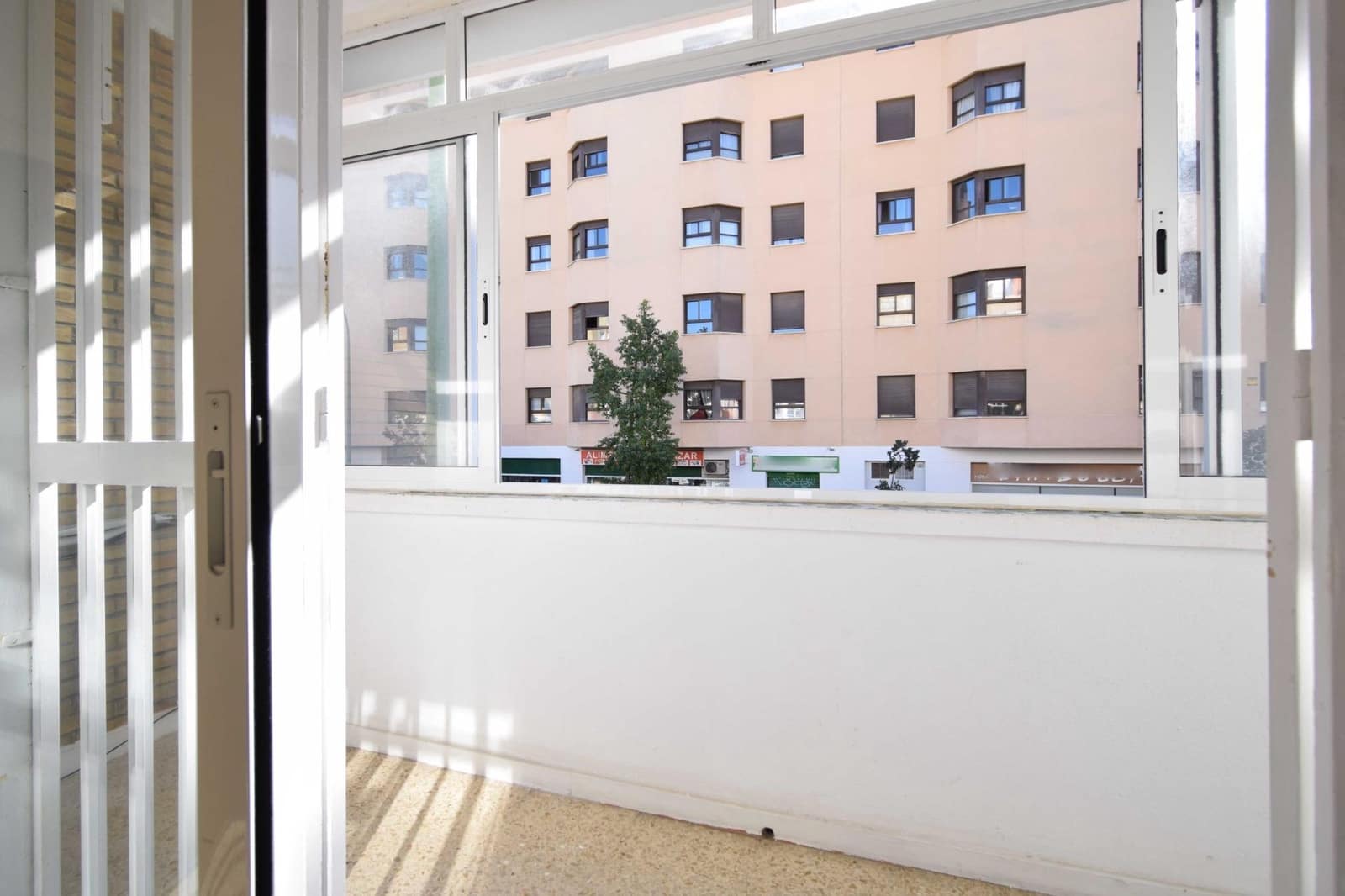 3 makuuhuone Asunto myytävänä paikassa Sevilla kaupunki - 260 000 € (Ref: 9390955)