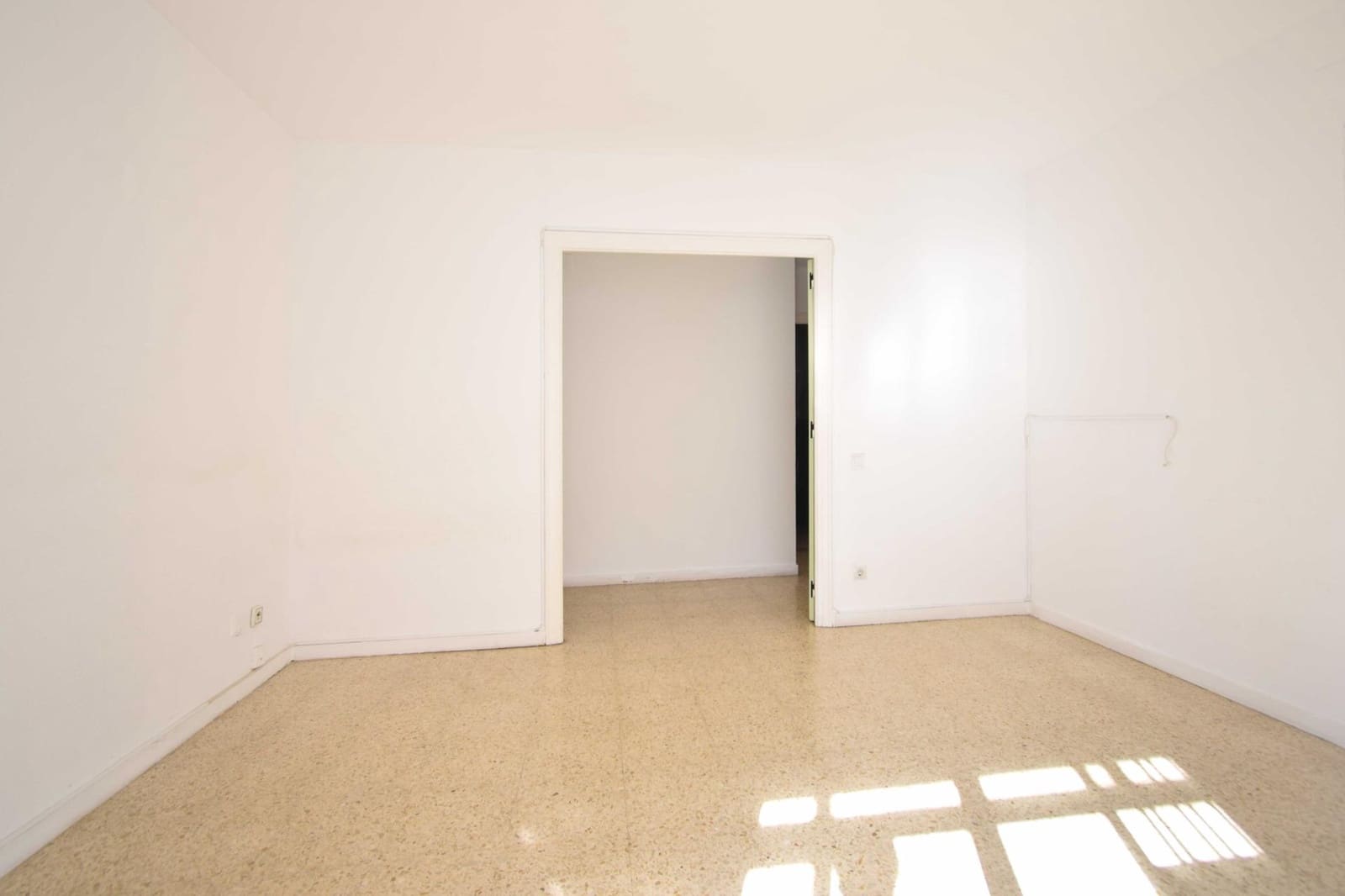 3 makuuhuone Asunto myytävänä paikassa Sevilla kaupunki - 260 000 € (Ref: 9390955)