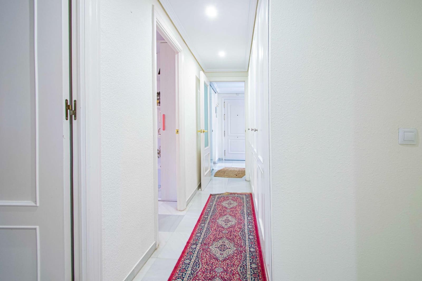 3 soveværelse Lejlighed til salg i Sevilla by med garage - € 540.800 (Ref: 9396086)