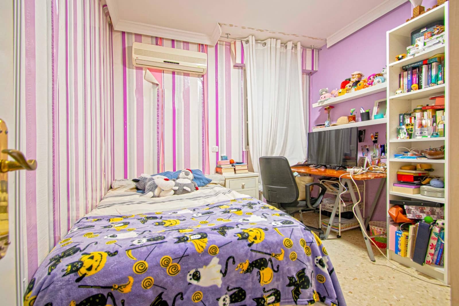 4 soverom Leilighet til salgs i Sevilla by - € 209 900 (Ref: 9396087)