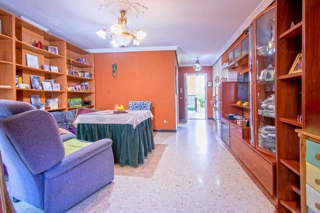 Piso de 4 habitaciones en Sevilla ciudad en venta - 209.900 € (Ref: 9396087)