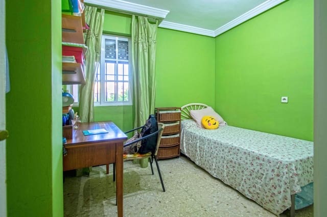 4 sypialnia Mieszkanie na sprzedaż w Miasto Sewilla - 209 900 € (Ref: 9396087)