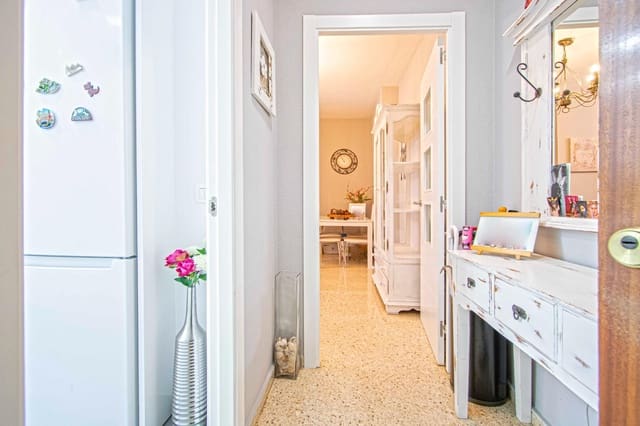 3 sypialnia Mieszkanie na sprzedaż w Miasto Sewilla z garażem - 192 000 € (Ref: 9401157)