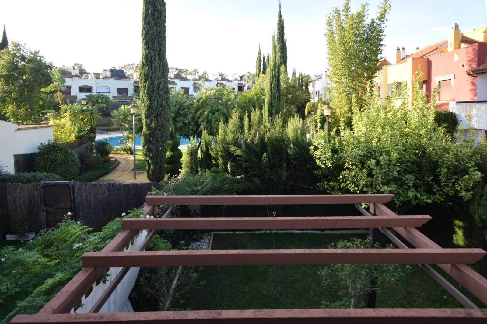 5 sypialnia Dom blizniak na sprzedaż w Las Pajanosas z basenem - 299 000 € (Ref: 9401160)