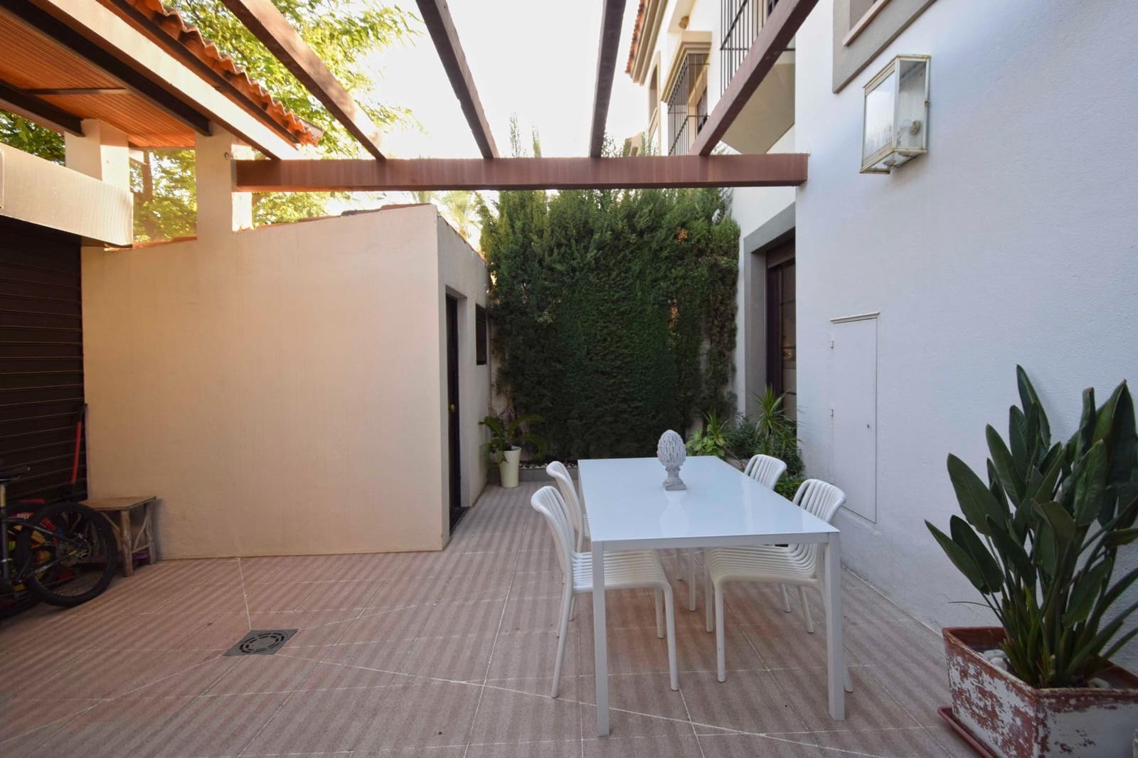 5 bedroom Semi-detached Villa for sale in Las Pajanosas with pool garage - € 299,000 (Ref: 9401160)
