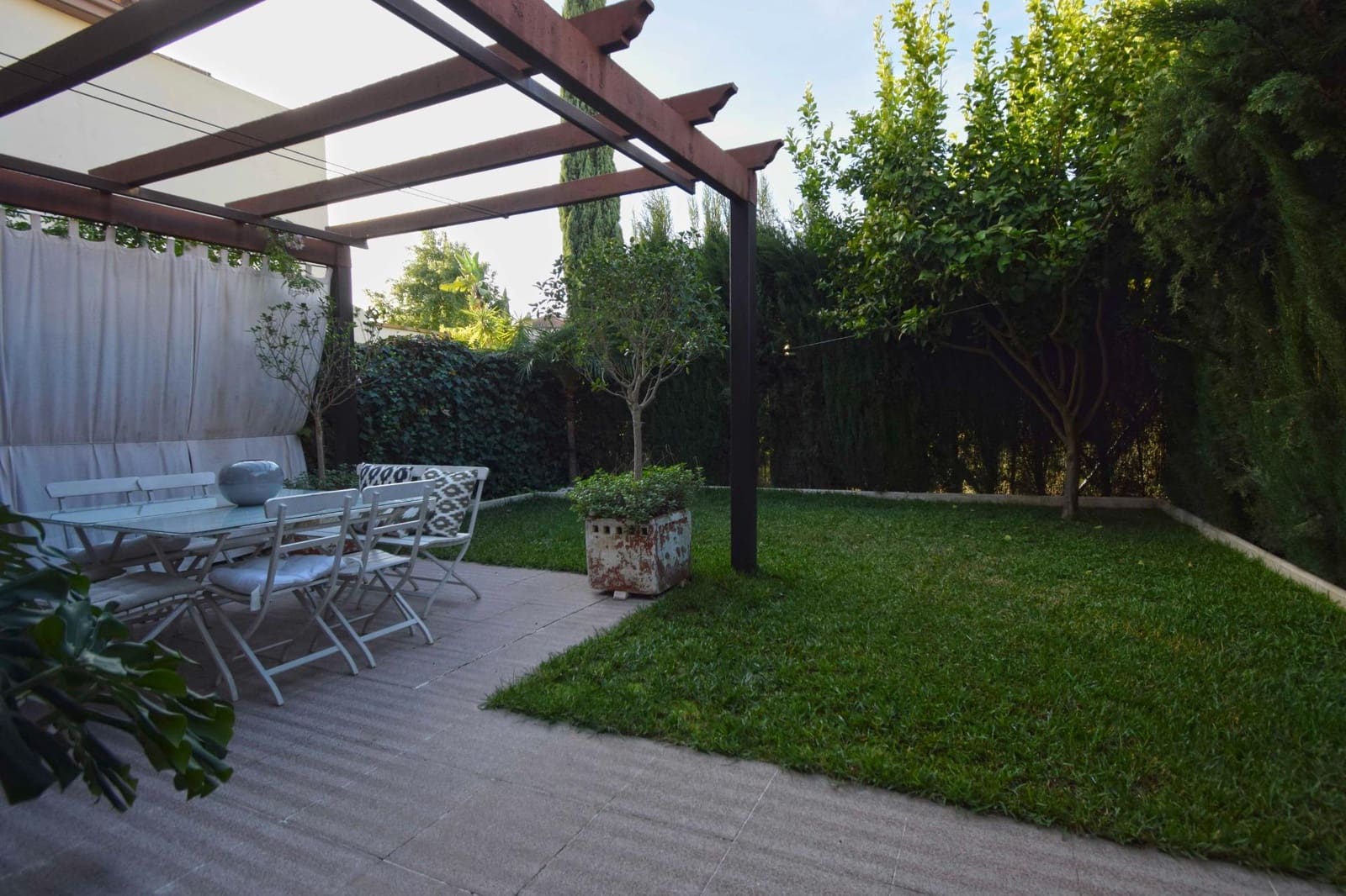 5 sypialnia Dom blizniak na sprzedaż w Las Pajanosas z basenem garażem - 299 000 € (Ref: 9401160)