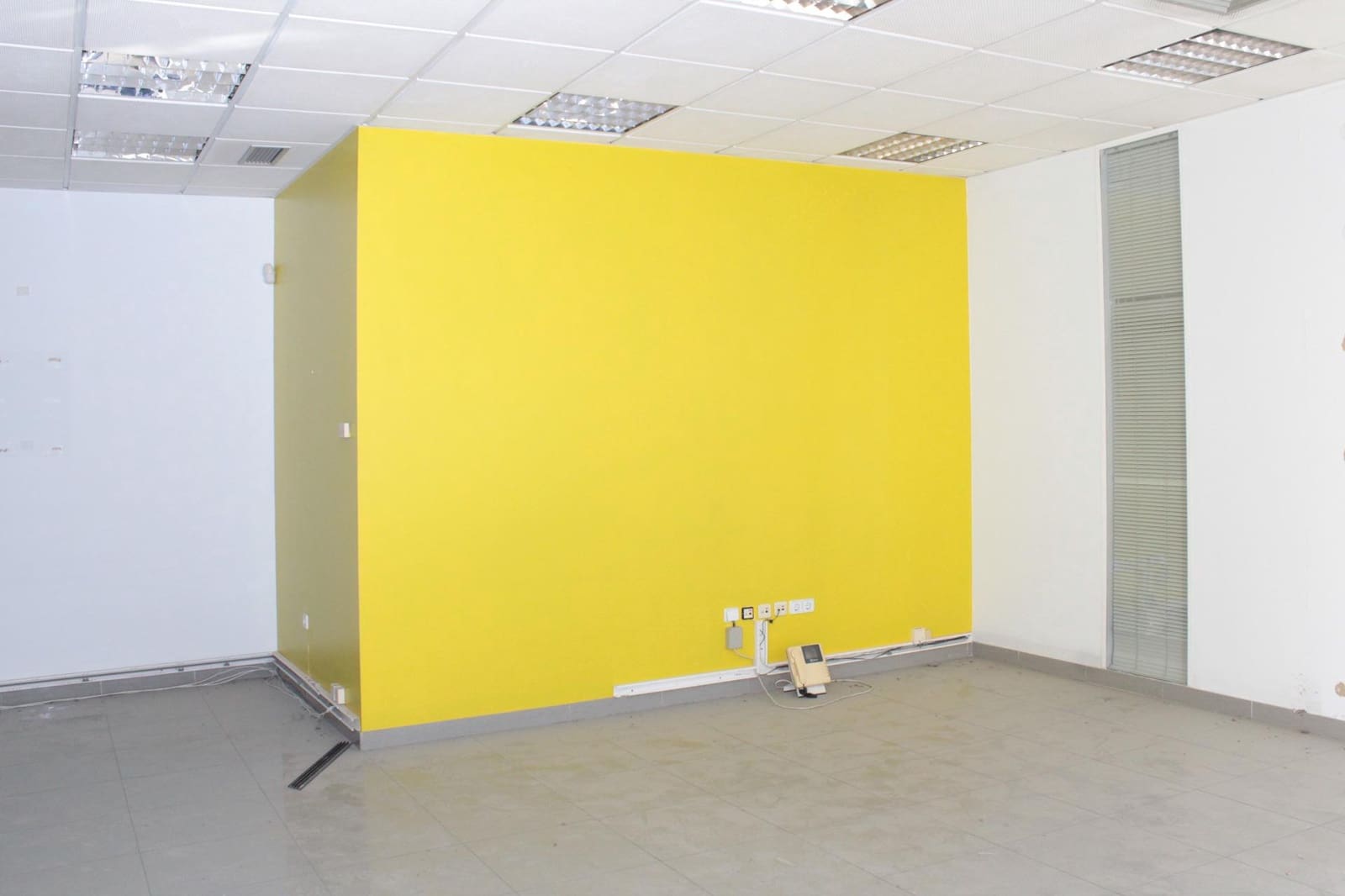 Local Comercial en Sevilla ciudad en alquiler - 3.000 € (Ref: 9403472)