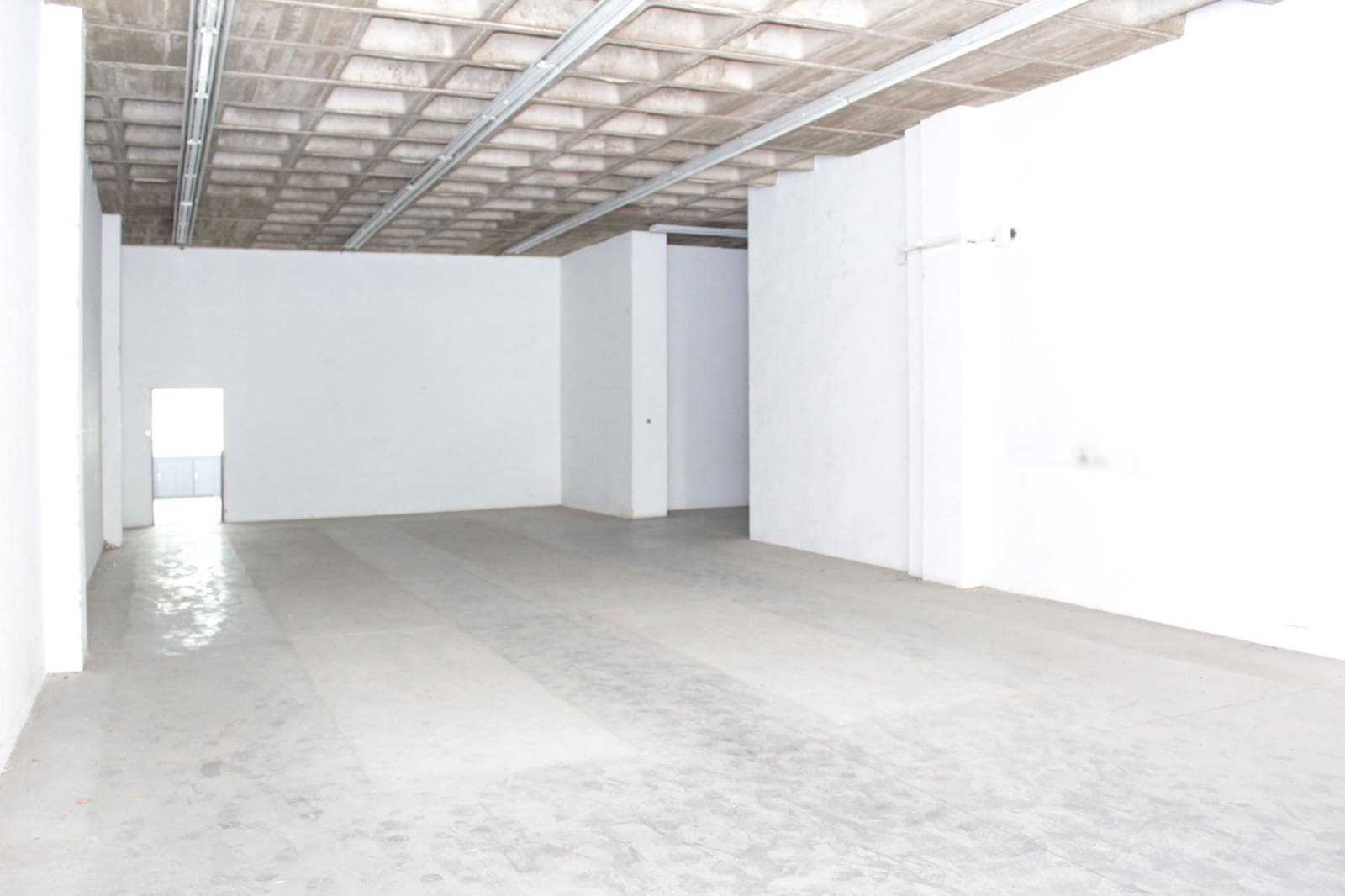 Local Comercial en Sevilla ciudad en alquiler - 3.000 € (Ref: 9403472)