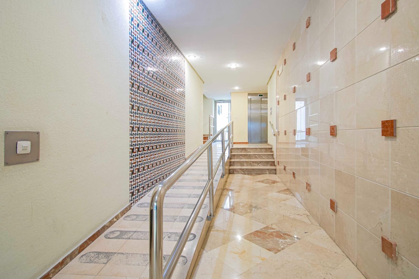 3 soverom Leilighet til salgs i Sevilla by med garasje - € 565 000 (Ref: 9403473)