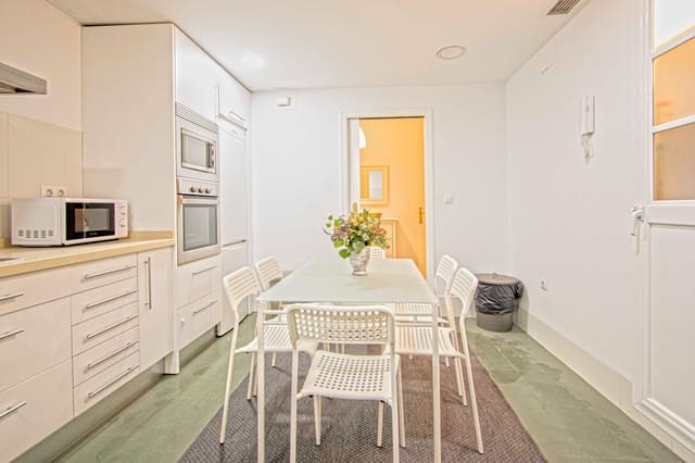 3 makuuhuone Asunto myytävänä paikassa Sevilla kaupunki mukana 
autotalli - 565 000 € (Ref: 9403473)