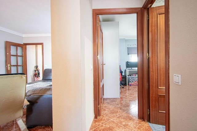 2 quarto Apartamento para venda em Gines com piscina - 130 000 € (Ref: 9414176)
