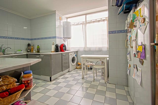 2 quarto Apartamento para venda em Gines com piscina - 130 000 € (Ref: 9414176)