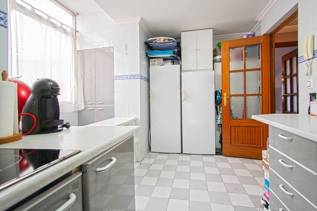 2 quarto Apartamento para venda em Gines com piscina - 130 000 € (Ref: 9414176)