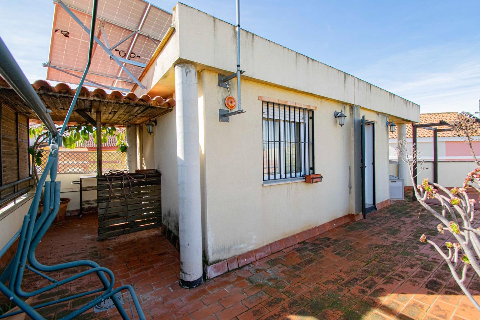 4 makuuhuone Rivitalo myytävänä paikassa Bormujos - 265 000 € (Ref: 9414177)