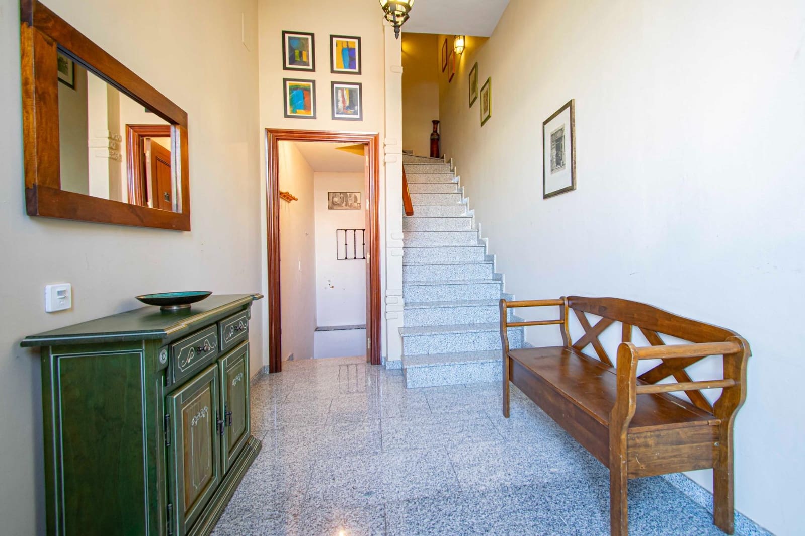 4 bedroom Terraced Villa for sale in Bormujos - € 225,000 (Ref: 9414177)