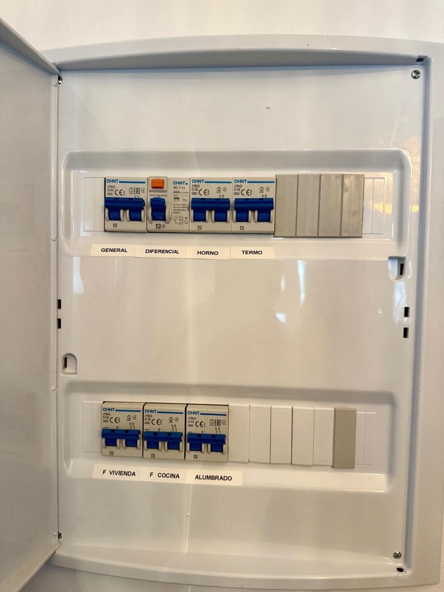 3 bedroom Flat for sale in El Puerto de Santa Maria with pool garage - € 340,000 (Ref: 9416016)