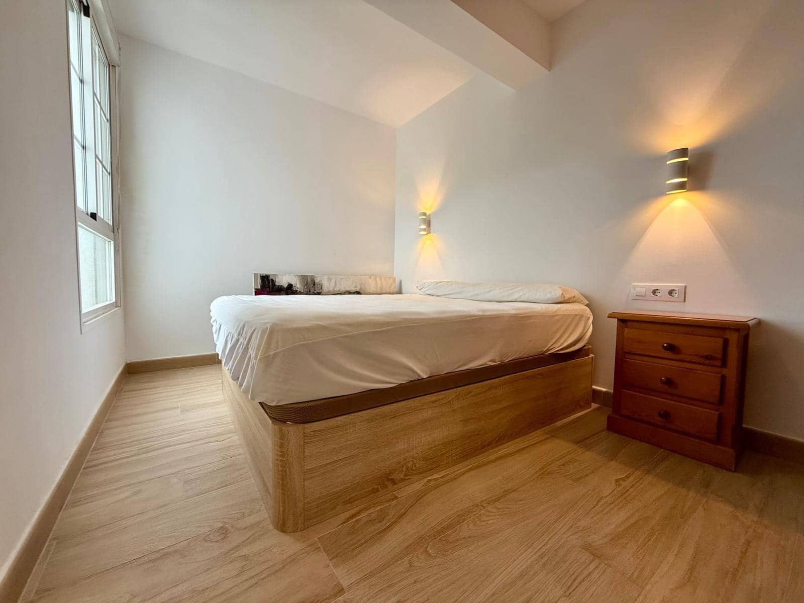 3 bedroom Flat for sale in El Puerto de Santa Maria with pool garage - € 340,000 (Ref: 9416016)