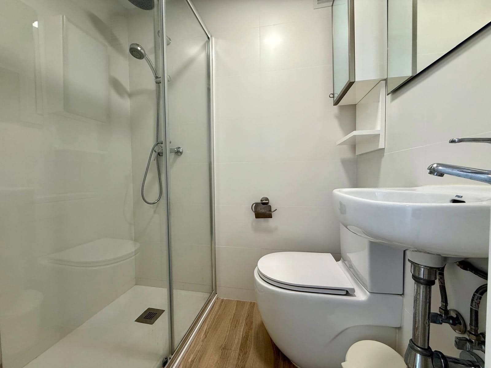 3 bedroom Flat for sale in El Puerto de Santa Maria with pool garage - € 340,000 (Ref: 9416016)