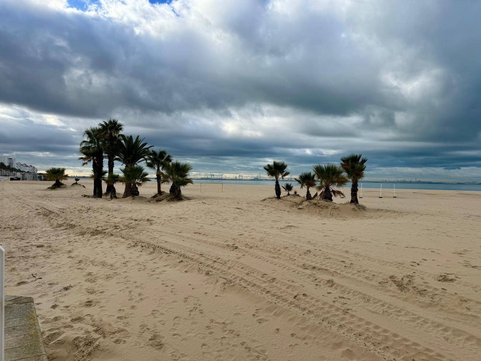 3 bedroom Flat for sale in El Puerto de Santa Maria with pool garage - € 340,000 (Ref: 9416016)