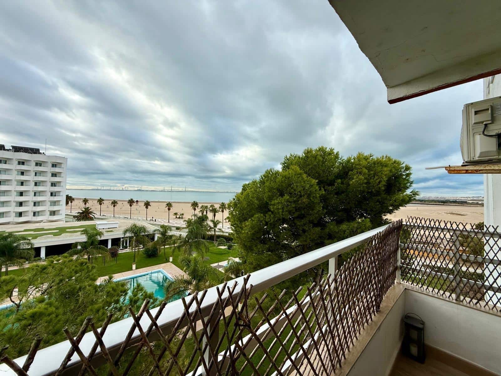 3 bedroom Flat for sale in El Puerto de Santa Maria - € 354,100 (Ref: 9416016)
